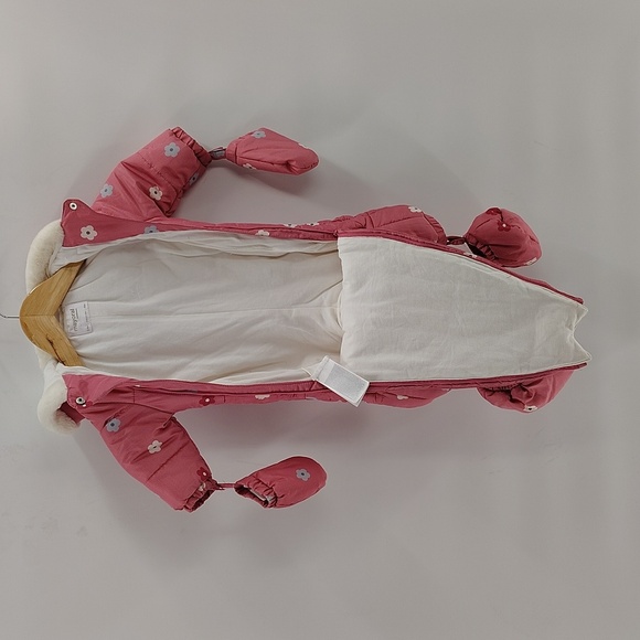 Mayoral infant size 2 to 4 months pink floral with hood easy in and off - Picture 11 of 11